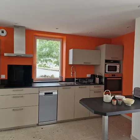 Small Premium Cottage, A Nugget By The Sea *